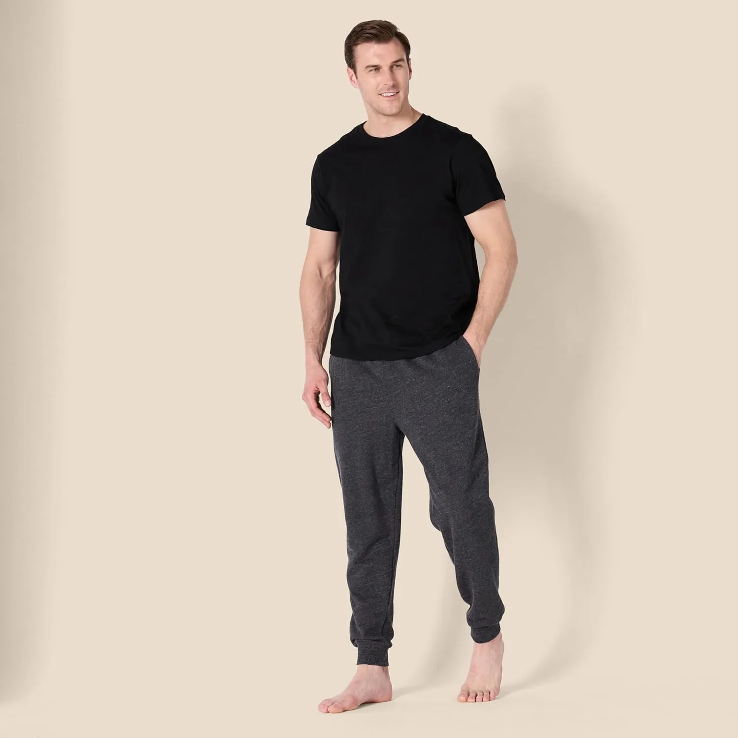 Amazon Essentials Men's Crewneck Undershirt, Pack of 6