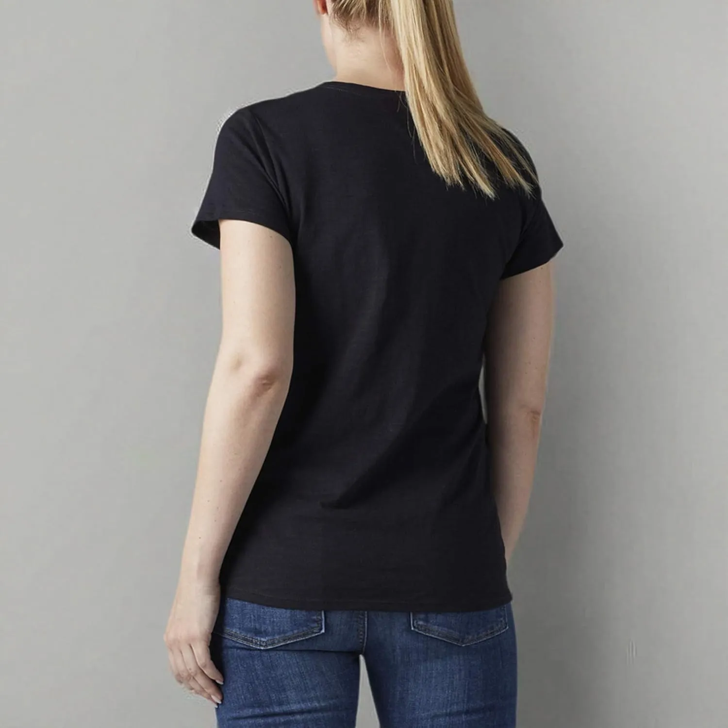Dickies Women's Plus Size Short Sleeve V-Neck T-Shirt