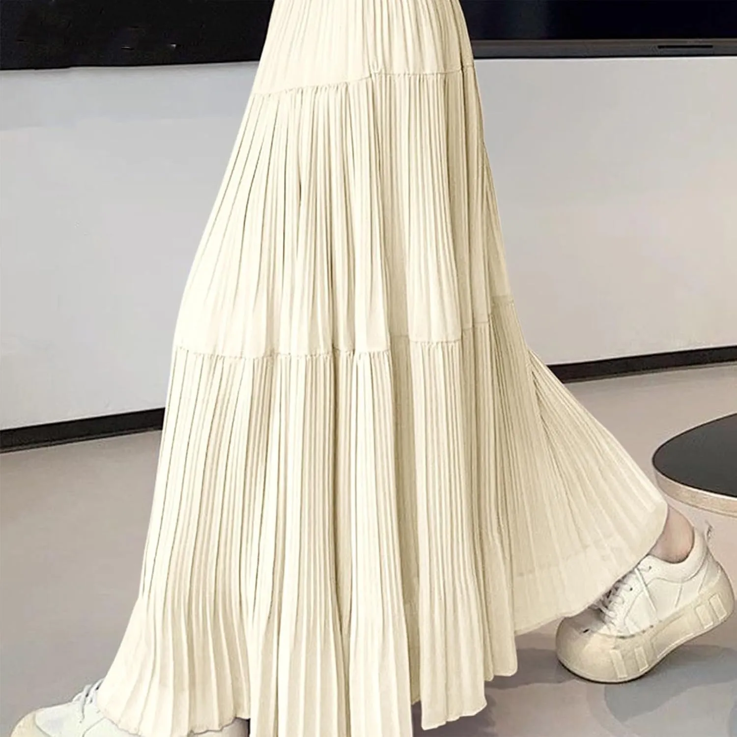 Elegant Maxi Skirts for Women 2025 Ruffle Long Flowy Swing Chiffon Elastic Waist Tiered A Line Skirt Loose Fit
