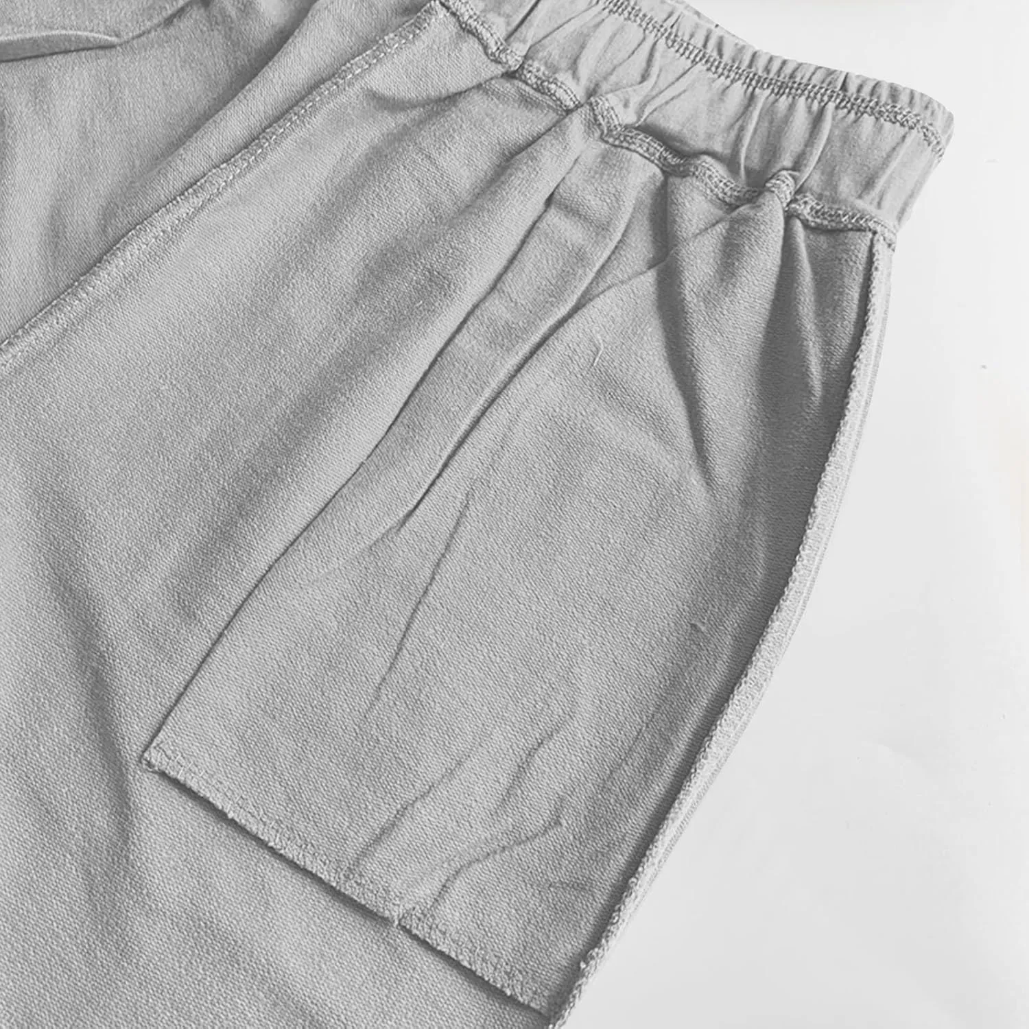 Men's Gym Workout Shorts Elastic Waist Quick Dry Athletic Short Pants Lightweight Running Basketball Shorts Pockets