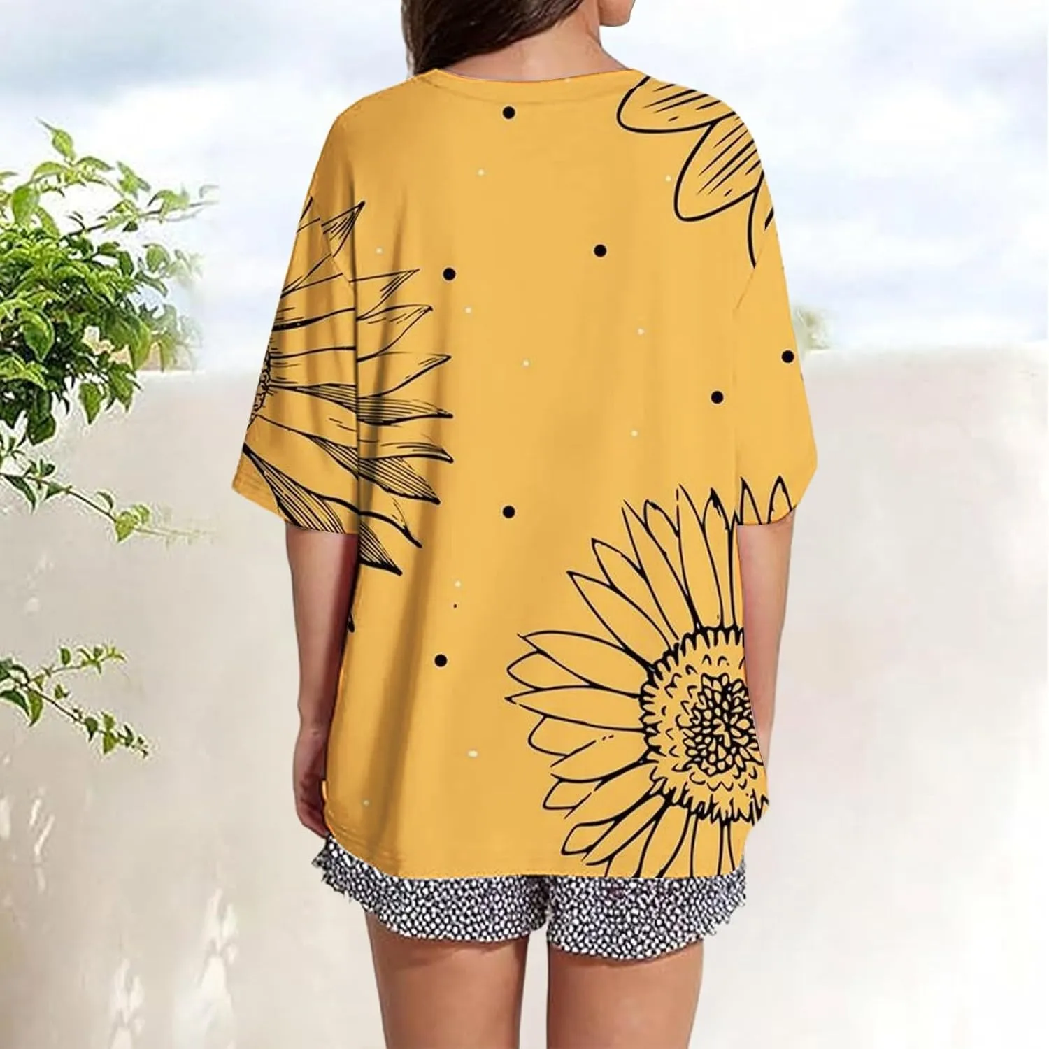 Summer Tops for Women 2025 Oversized T Shirts Loose Fit Short Sleeve Shirts Casual Crew Neck Plus Size Graphic Tees