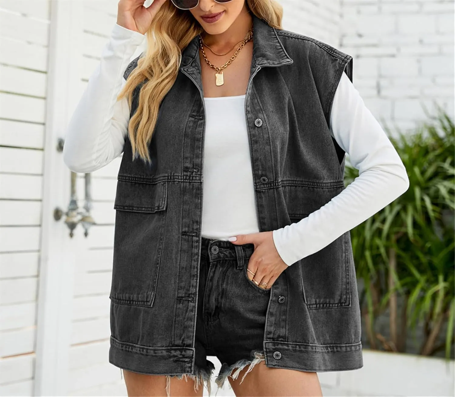 Women Denim Shirt Collared Jean Shirts Long Sleeve Button Down Blouses with Pockets Classic Basic Solid Blouse Jacket